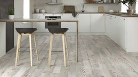 Azugres Materiales y Suministros S.L Village miel cocina